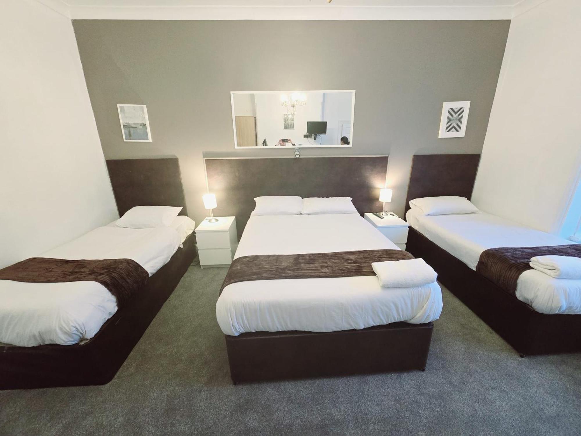 Kingswood Hotel Мейденхед Экстерьер фото