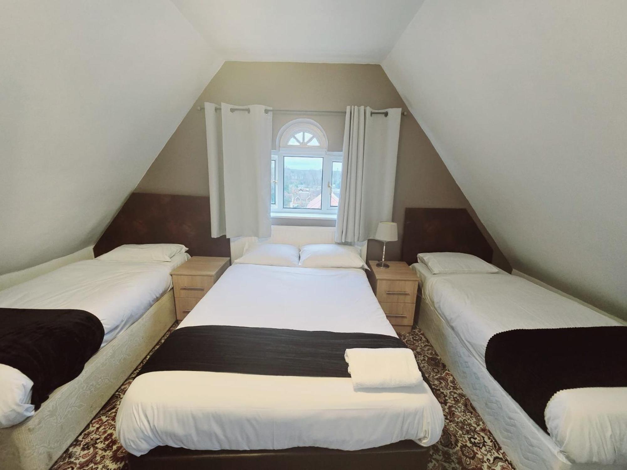 Kingswood Hotel Мейденхед Экстерьер фото